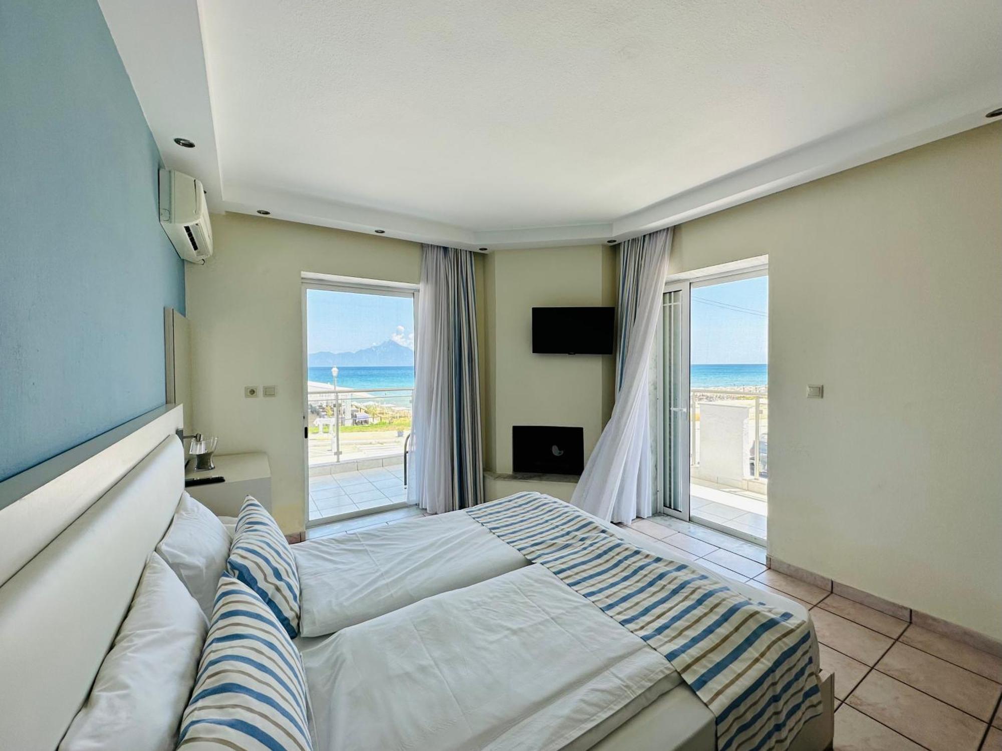 Blue Senses Hotel Sarti Buitenkant foto